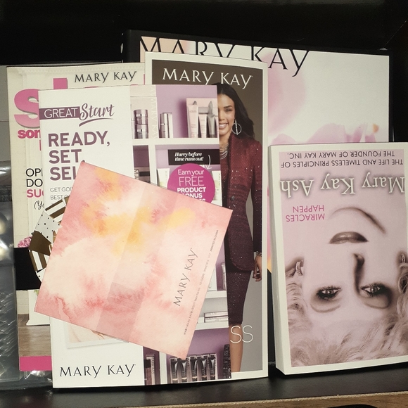 Mary Starter Kit - Picture 3 of 5